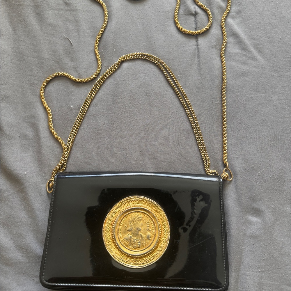 Vintage Moskowitz patent leather gold medallion purse